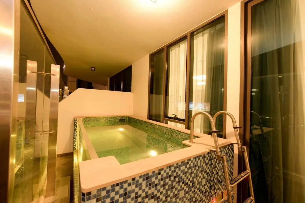 Piscine privée sur le balcon du duplex Samana Park Views